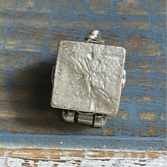 Antique Style Silver Tone Filigree Locket Pendant Prayer Box With Hinged Lid - Picture 2 of 7